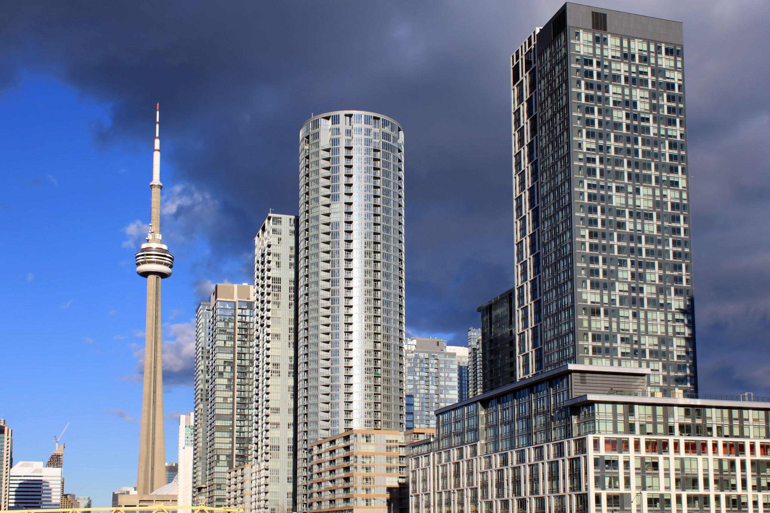 TORONTO’S CONDO MARKET TO ‘GET WORSE’ AS PRE-CONSTRUCTION STARTS ‘FALLING OFF A CLIFF’: EXPERT